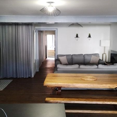 Chez Celia Apartment Ларунс Екстериор снимка